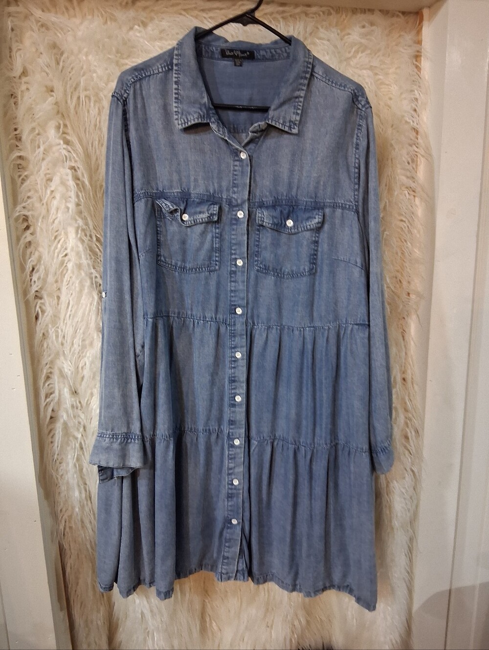 Velvet Heart Light Blue Denim Tiered Button-Front Dress